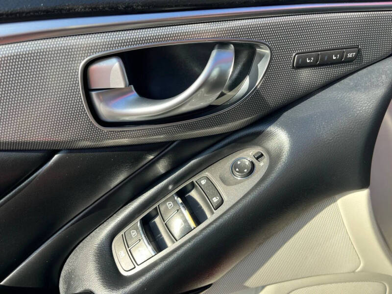 2016 Infiniti Q50 Red Sport 400