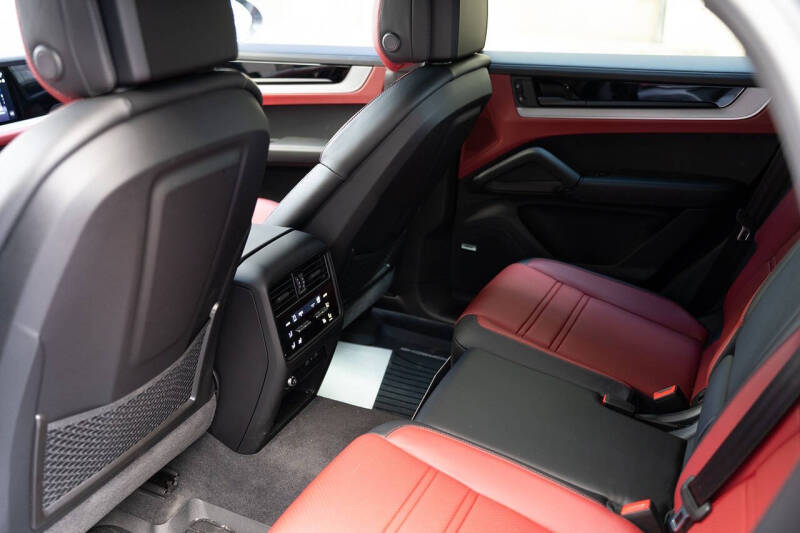 2026 Porsche Cayenne Coupe