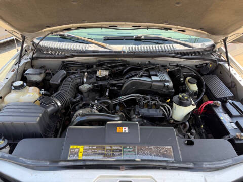 2003 Ford Explorer XLS