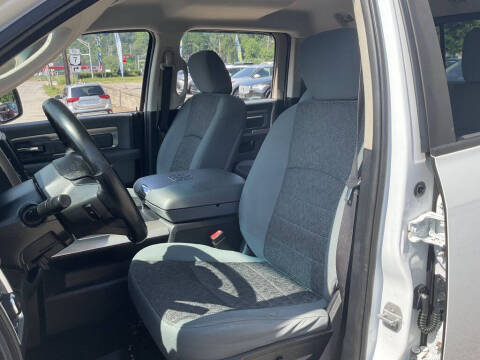 2015 RAM 1500 SLT