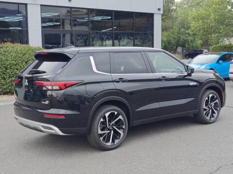 2025 Mitsubishi Outlander PHEV SE