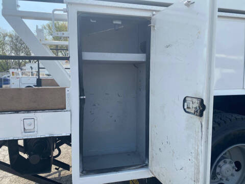 2008 Freightliner M2 106