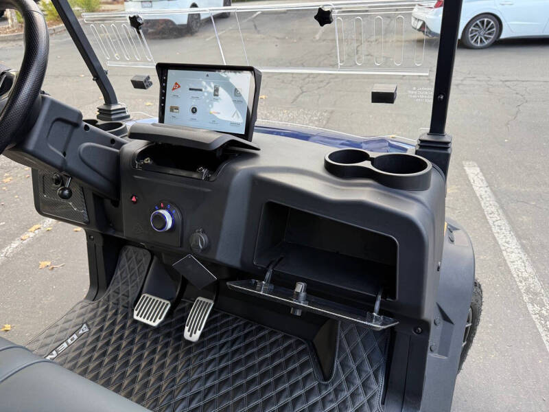 2025 Denago Rover XL