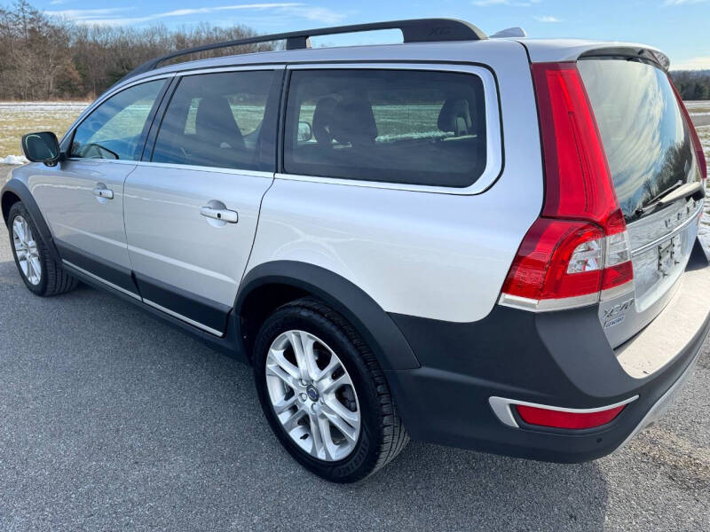 2016 Volvo XC70 T5 Platinum