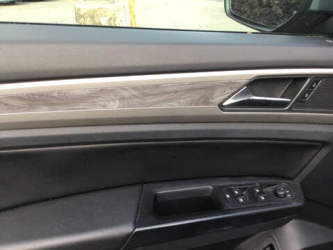 2020 Volkswagen Atlas Cross Sport SE