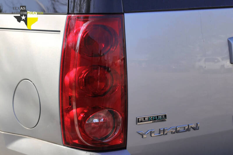 2011 GMC Yukon SLE