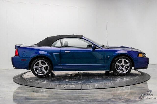 2004 Ford Mustang SVT Cobra