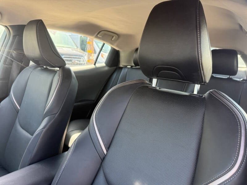 2024 Toyota Prius XLE