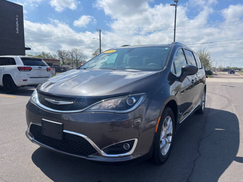 2018 Chrysler Pacifica Touring L Plus