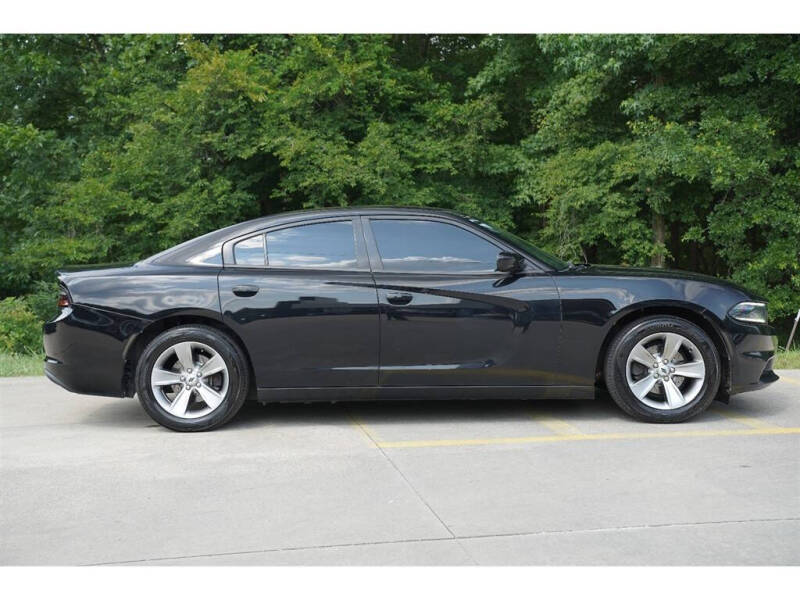2016 Dodge Charger SE
