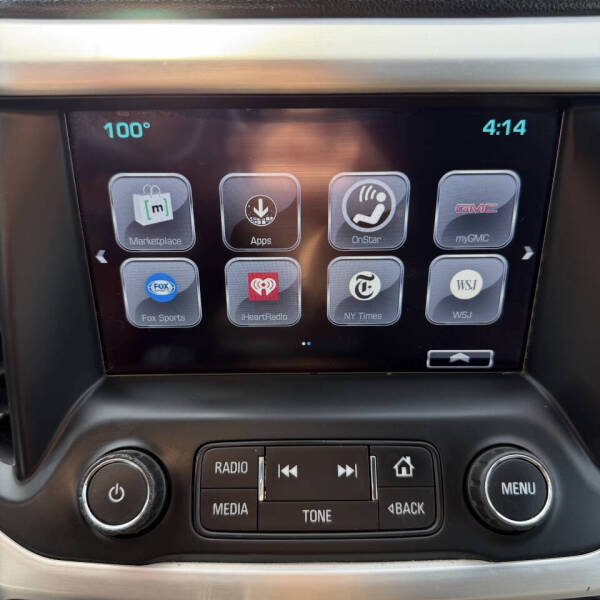 2017 GMC Acadia SLE-2