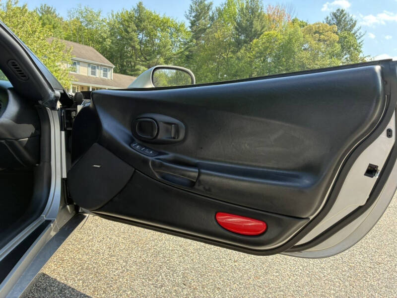 2004 Chevrolet Corvette