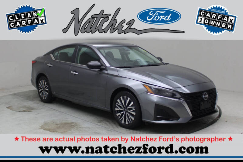 2024 Nissan Altima SV's photo