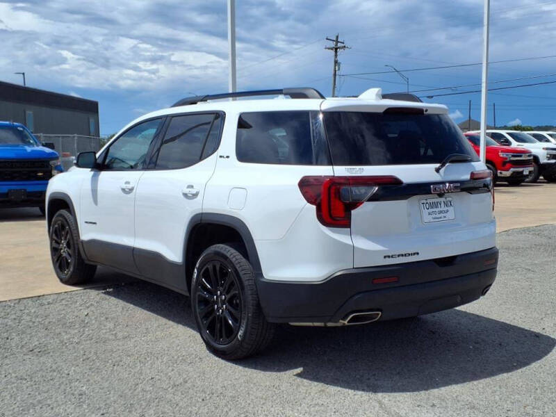 2023 GMC Acadia SLE