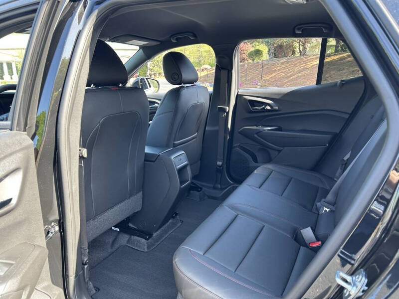 2025 Chevrolet Trax RS