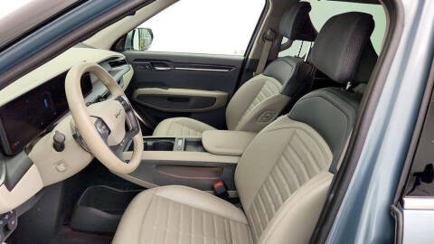 2024 Kia EV9 Land