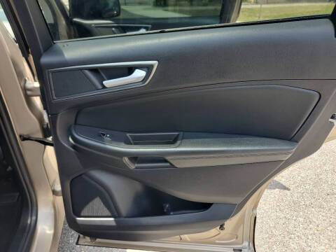 2020 Ford Edge SE