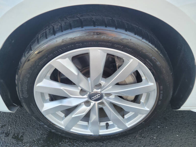 2018 Audi A4 2.0T quattro Premium