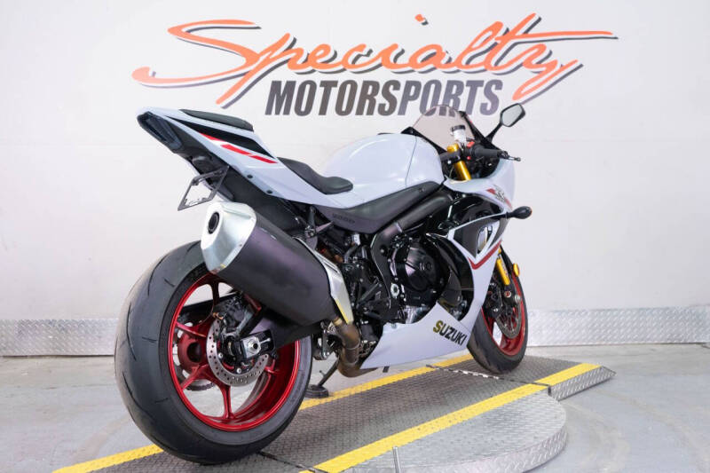 2024 Suzuki GSX-R1000R