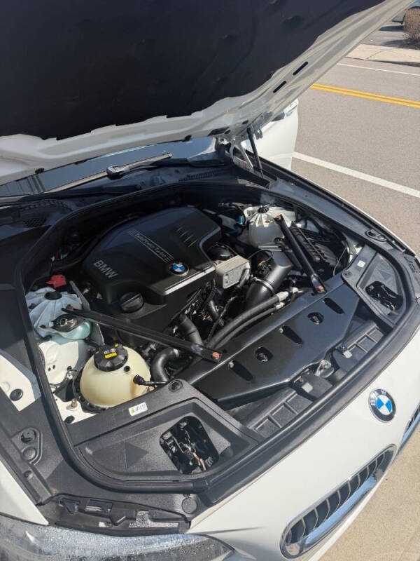 2016 BMW 5 Series 528i