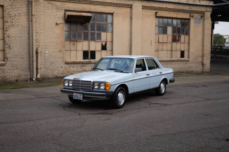 1978 Mercedes-Benz 240-Class