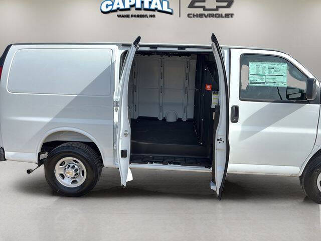 2026 Chevrolet Express 2500