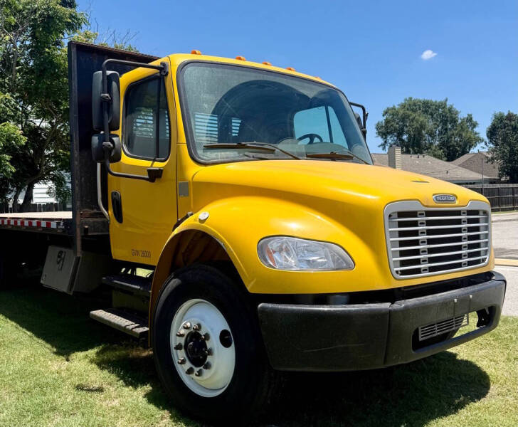 2020 Freightliner M2 106