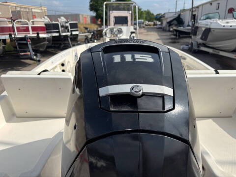 2019 Bayliner Element F18