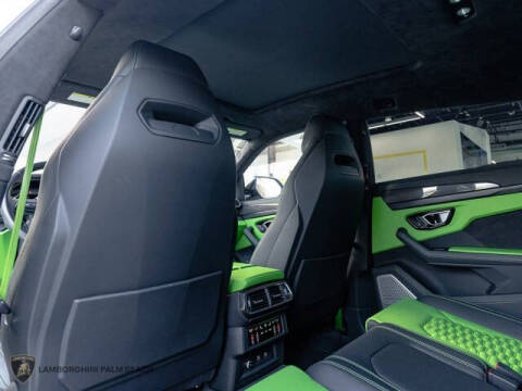 2022 Lamborghini Urus