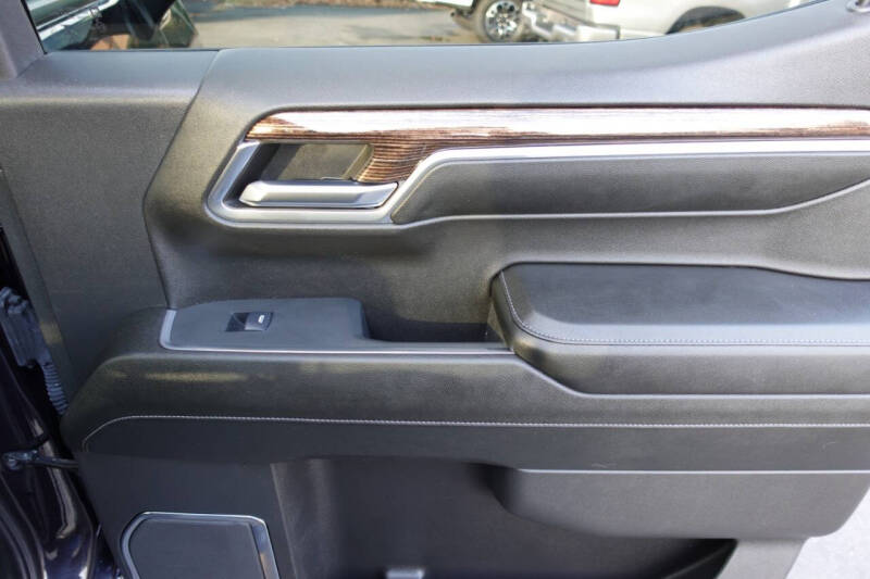 2024 GMC Sierra 1500 Elevation Standard