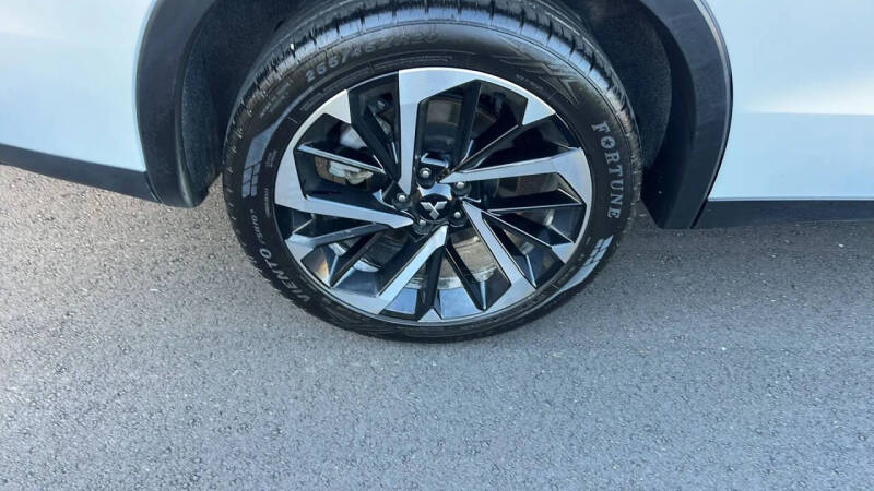 2024 Mitsubishi Outlander Ralliart