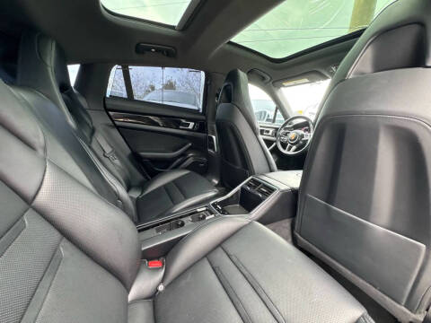 2018 Porsche Panamera