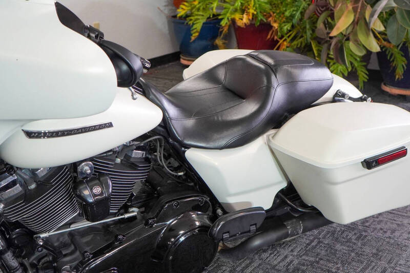 2018 Harley-Davidson Street Glide Special