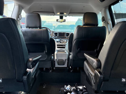 2018 Chrysler Pacifica Touring L