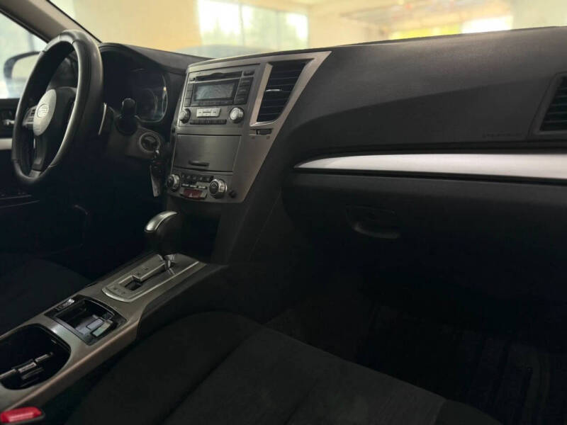 2012 Subaru Outback 2.5i Premium