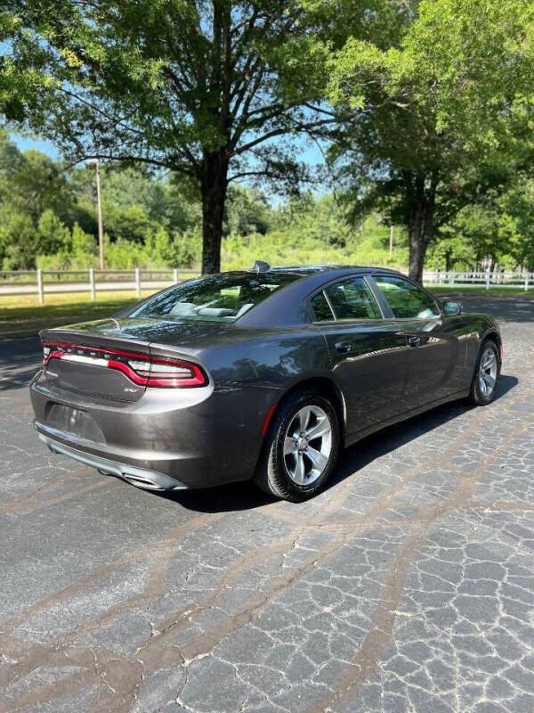 2016 Dodge Charger SXT