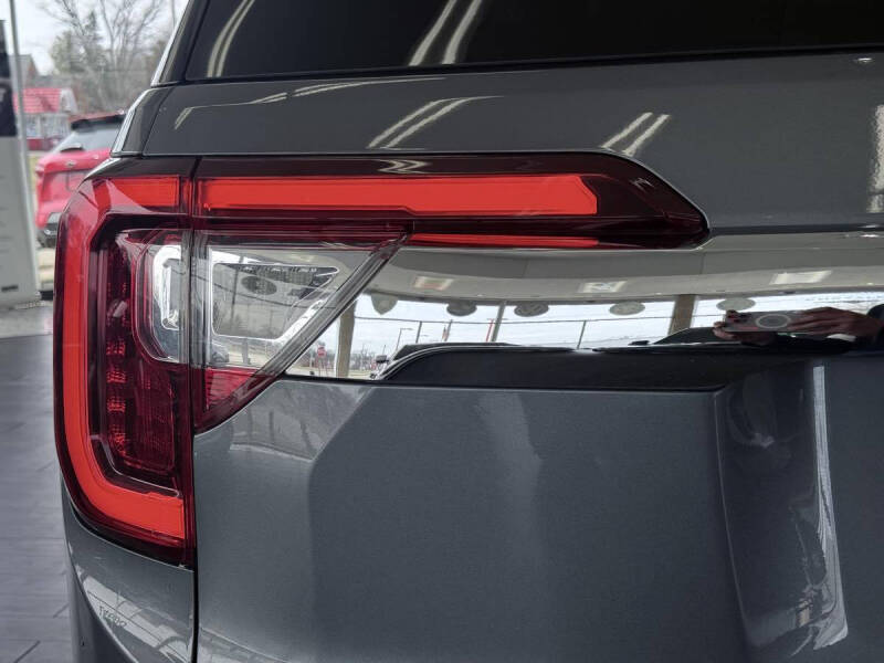 2022 GMC Acadia Denali