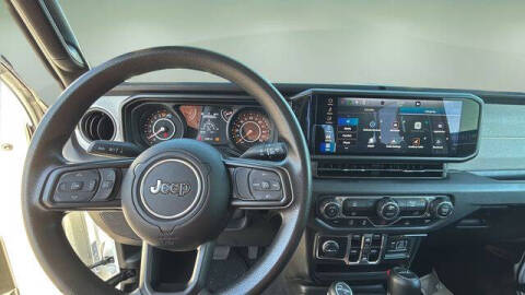 2025 Jeep Gladiator NightHawk