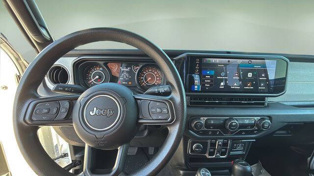 2025 Jeep Gladiator NightHawk