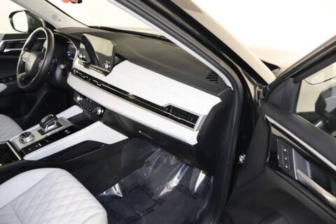 2024 Mitsubishi Outlander PHEV SEL Platinum Edition