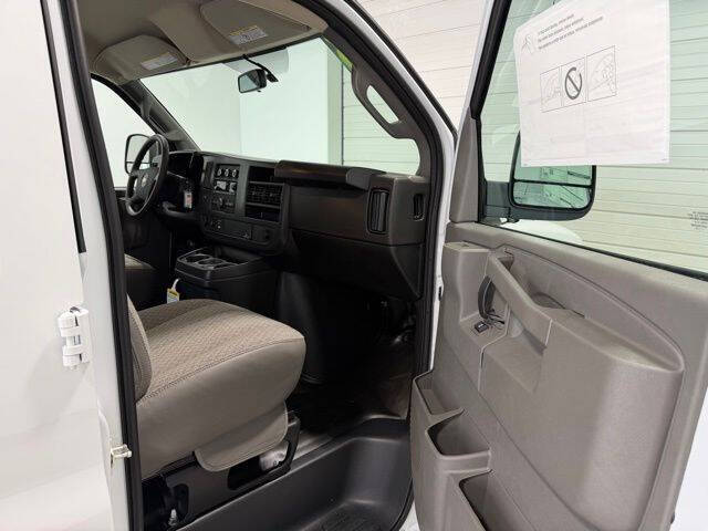 2026 Chevrolet Express 2500