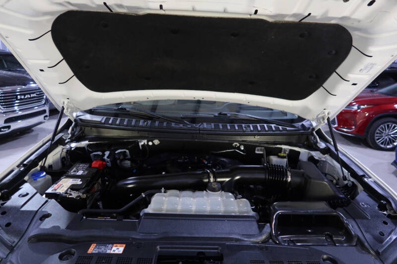 2022 Lincoln Navigator Black Label