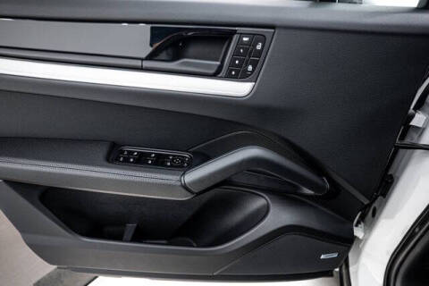 2025 Porsche Cayenne Coupe