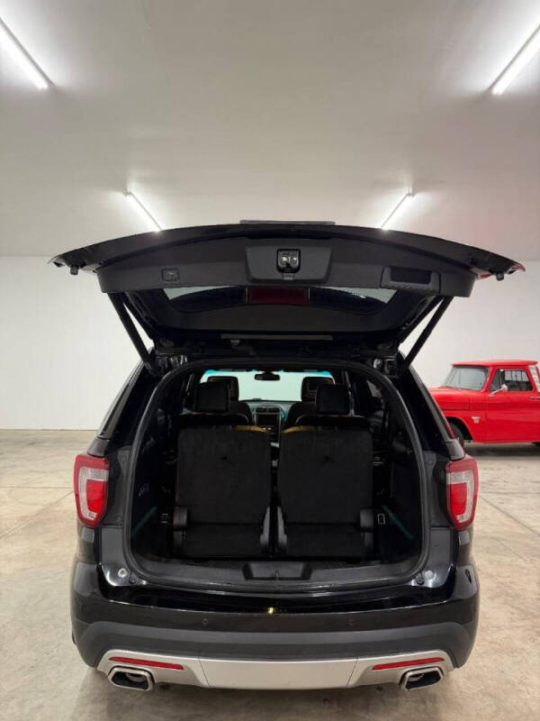 2017 Ford Explorer Platinum