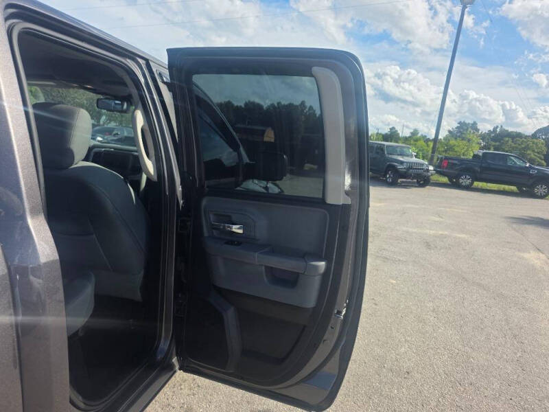 2016 RAM 1500 SLT