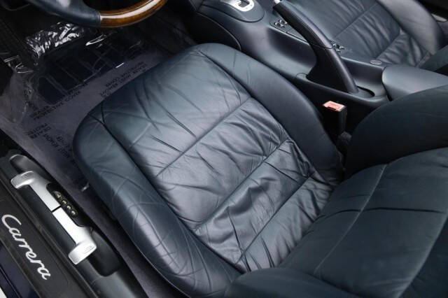 2000 Porsche 911 Carrera