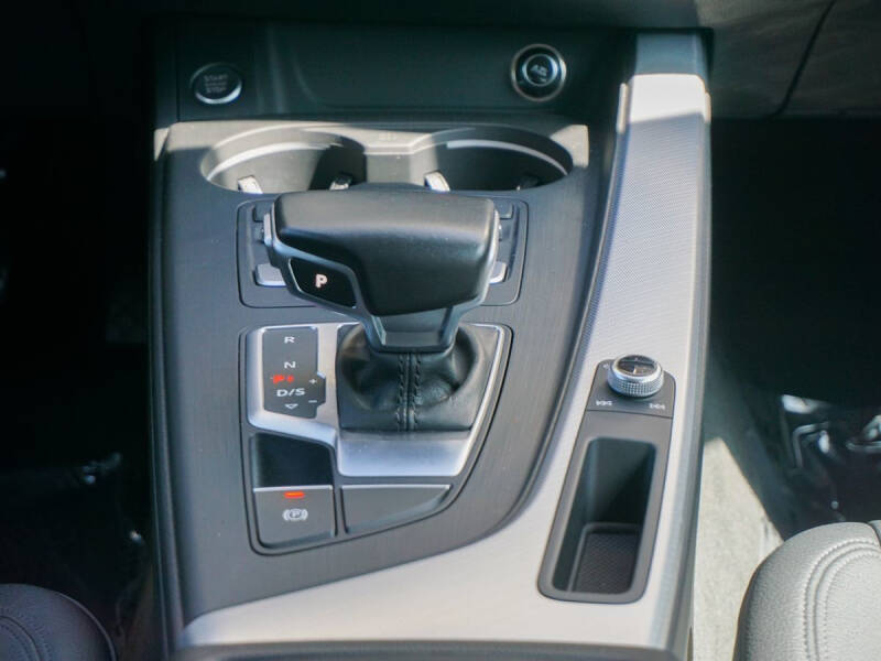 2017 Audi A4 2.0T quattro Premium Plus