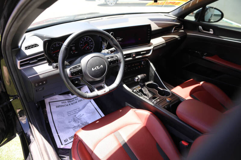 2022 Kia K5