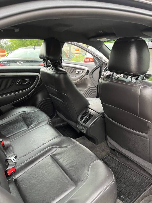 2015 Ford Taurus SEL