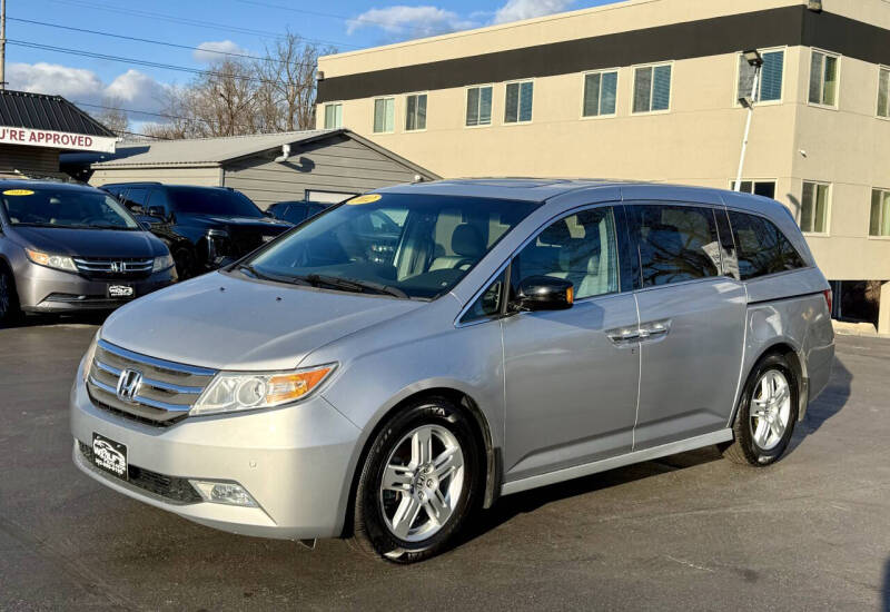2012 Honda Odyssey Touring's photo